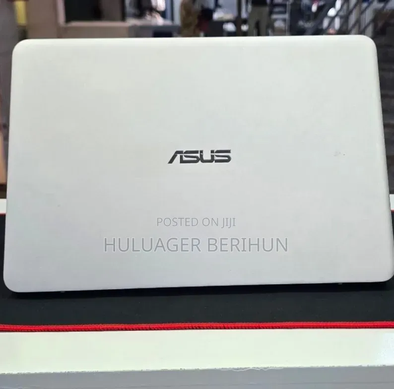 New Laptop Asus K43TA 8GB Intel Core i5 SSD 256GB