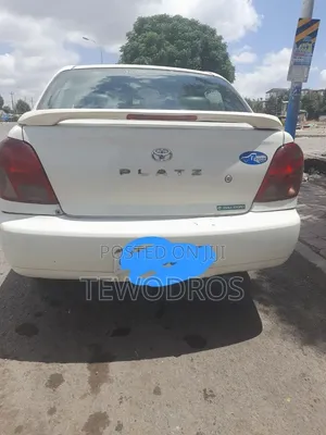 Toyota Platz 2001 White