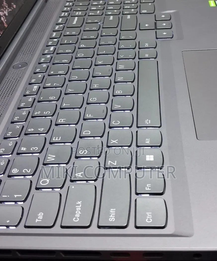 New Laptop Lenovo Legion 5 16GB AMD Ryzen 7 SSD 1T