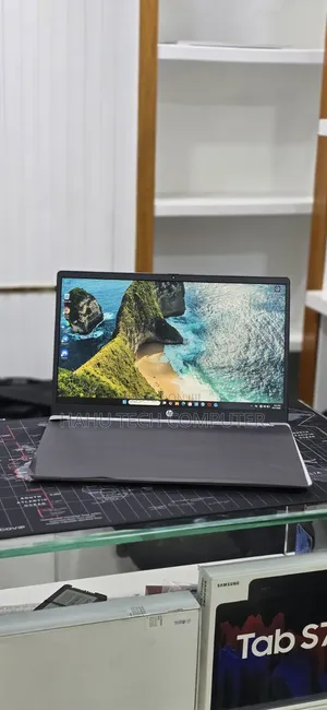 New Laptop HP Stream Notebook 8GB AMD Ryzen 5 SSD 512GB