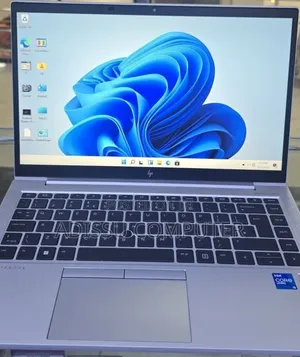 New Laptop HP EliteBook 840 G8 16GB Intel Core i5 SSD 512GB