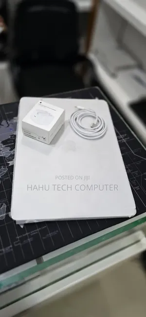 New Laptop Apple MacBook Air 2026 M5 16GB Apple M5 SSD 512GB