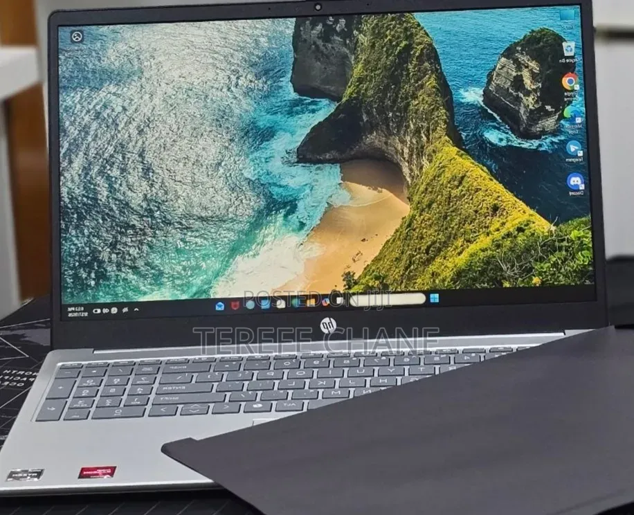 New Laptop HP Stream Notebook 8GB AMD Ryzen 5 SSD 512GB