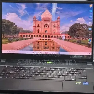 New Laptop MSI 32GB Intel Core i7 SSD 1T