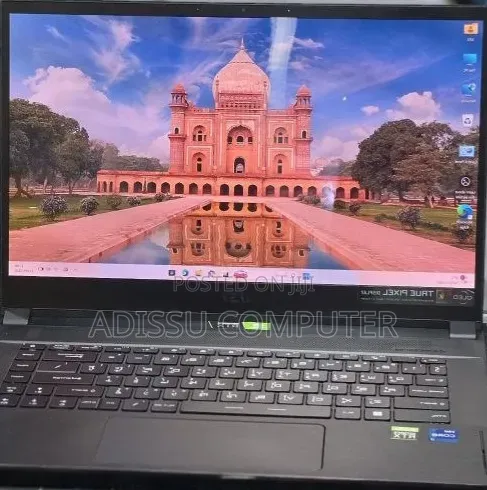 New Laptop MSI 32GB Intel Core i7 SSD 1T