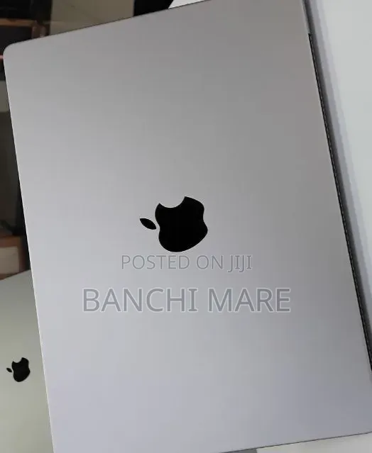New Laptop Apple MacBook Pro 2024 M4 16GB Apple M4 SSD 512GB