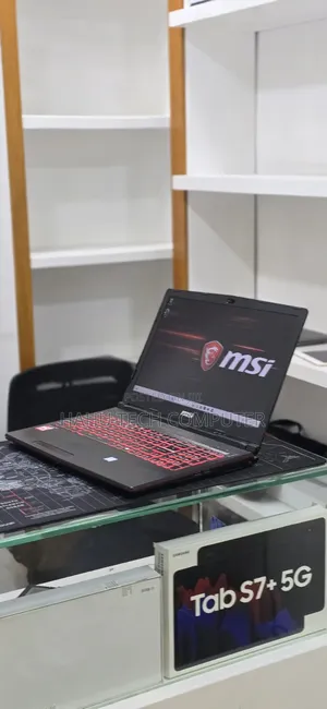 New Laptop MSI 16GB Intel Core i7 SSHD (Hybrid) 256GB