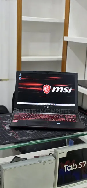 New Laptop MSI 16GB Intel Core i7 SSHD (Hybrid) 256GB