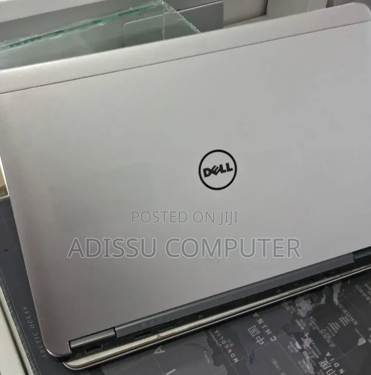 New Laptop Dell Latitude E7240 8GB Intel Core i5 SSD 256GB