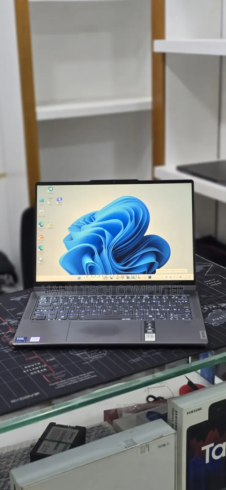 New Laptop Lenovo Yoga 7i 16GB Intel Core Ultra 5 SSD 512GB
