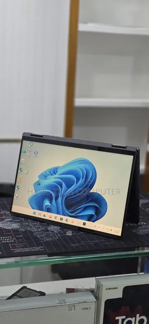 New Laptop Lenovo Yoga 7i 16GB Intel Core Ultra 5 SSD 512GB