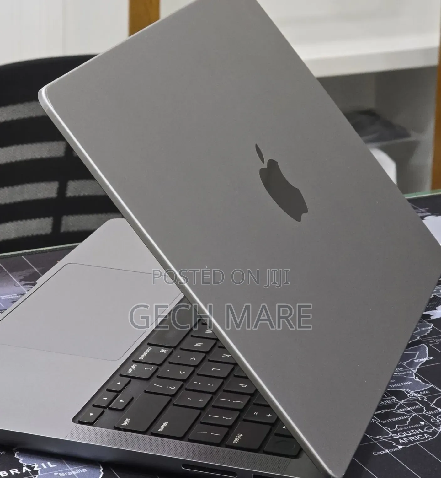 New Laptop Apple MacBook Pro 2023 M3 8GB Apple M3 SSD 512GB
