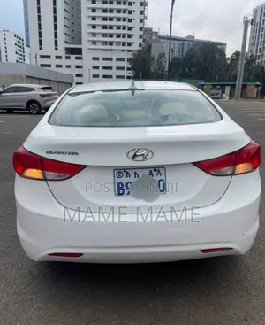 Hyundai Elantra 2014 White