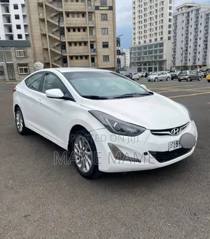 Hyundai Elantra 2014 White