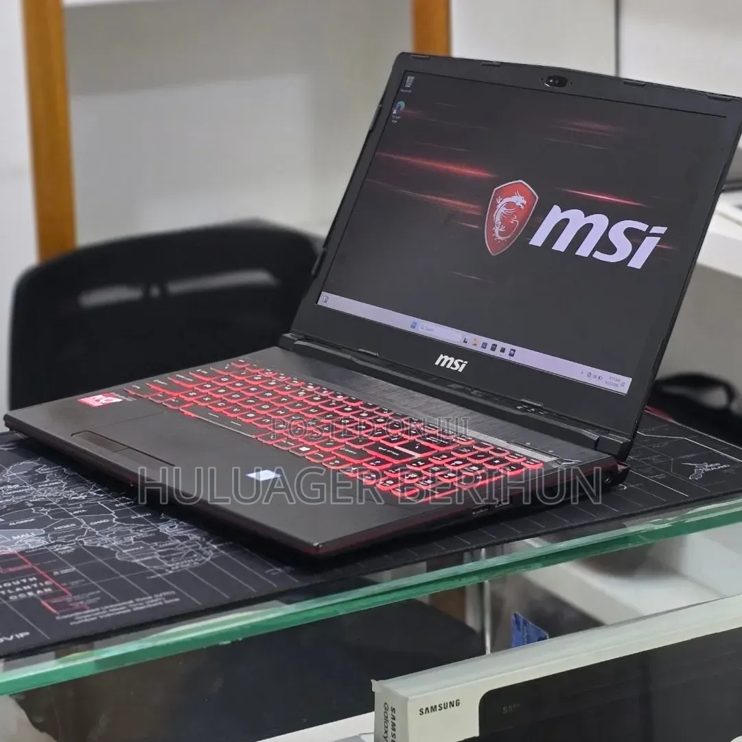 New Laptop MSI GP75 Leopard 16GB Intel Core i7 SSD 256GB