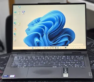 New Laptop Lenovo ThinkPad Yoga 16GB Intel Core Ultra 5 SSD 512GB