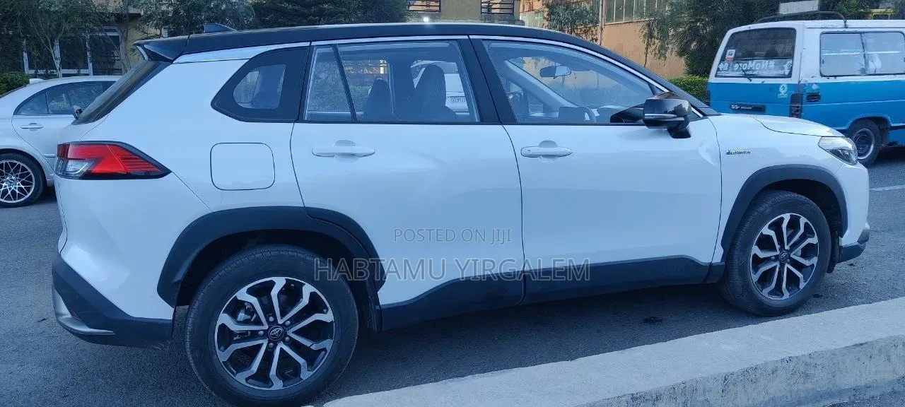 Toyota Frontlander 2023 White