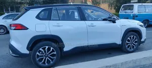 Toyota Frontlander 2023 White