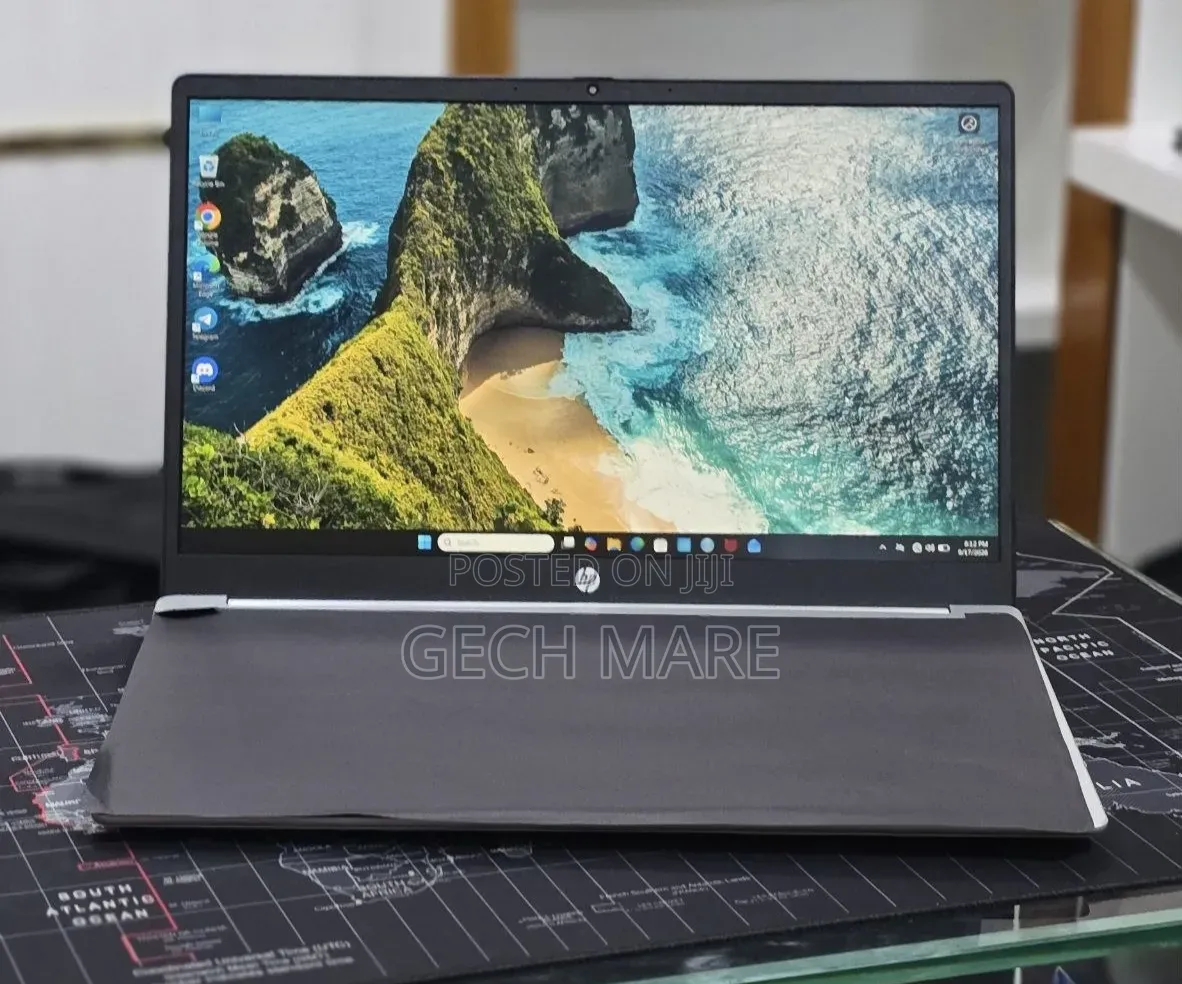 New Laptop HP Stream Notebook 8GB AMD Ryzen 5 SSD 512GB