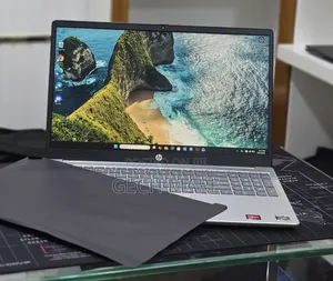 New Laptop HP Stream Notebook 8GB AMD Ryzen 5 SSD 512GB