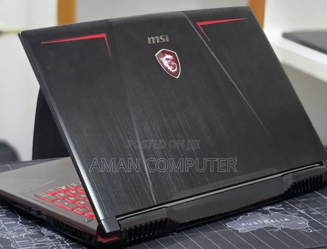 New Laptop MSI GP75 Leopard 16GB Intel Core i7 SSD 256GB