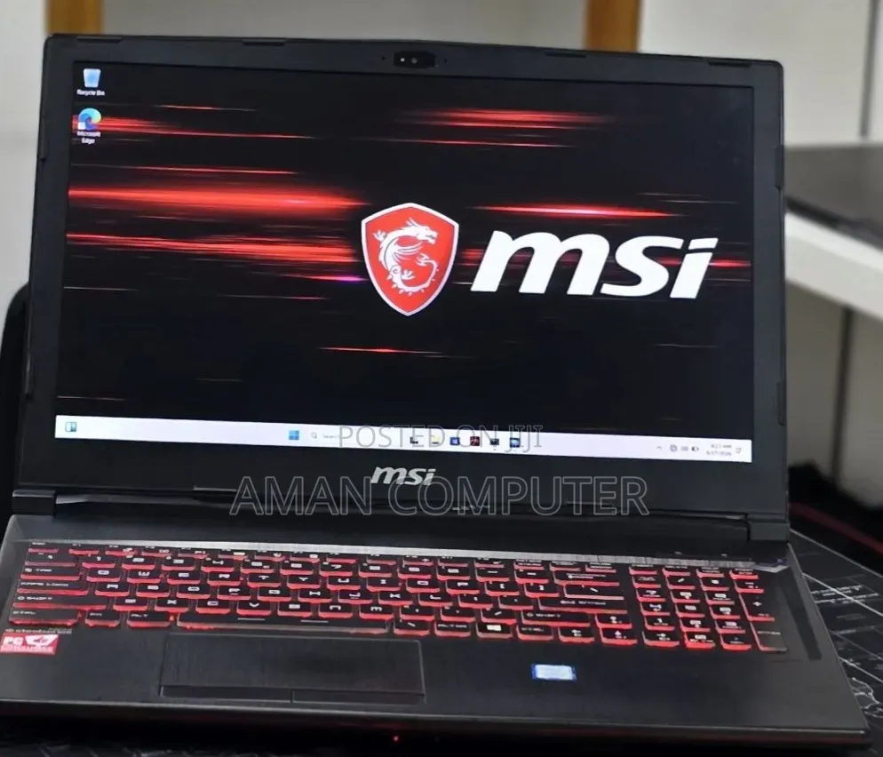 New Laptop MSI GP75 Leopard 16GB Intel Core i7 SSD 256GB