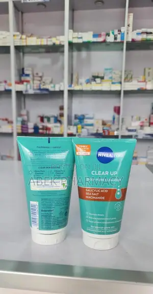 NIVEA Clear Up Deep Pore Cleanser