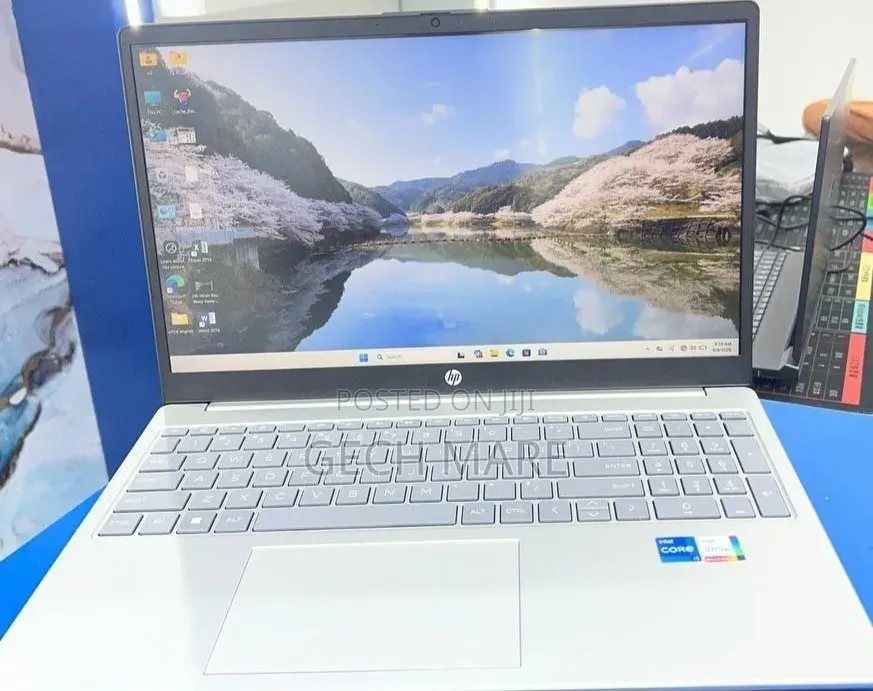 New Laptop HP Stream Notebook 16GB Intel Core i5 SSD 1T