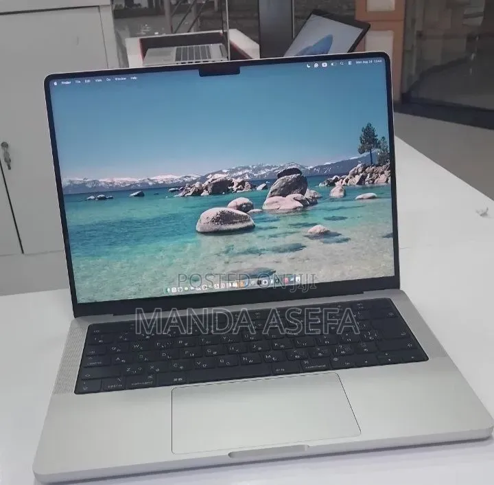 New Laptop Apple MacBook Pro 2024 M4 16GB Apple M4 SSD 512GB