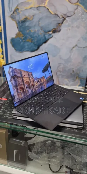New Laptop Dell Precision 5560 32GB Intel Core i7 SSD 1T