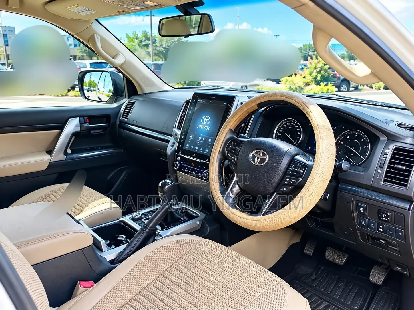 Toyota Land Cruiser 2012 White