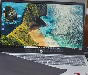 New Laptop HP Stream Notebook 8GB AMD Ryzen 5 SSD 512GB