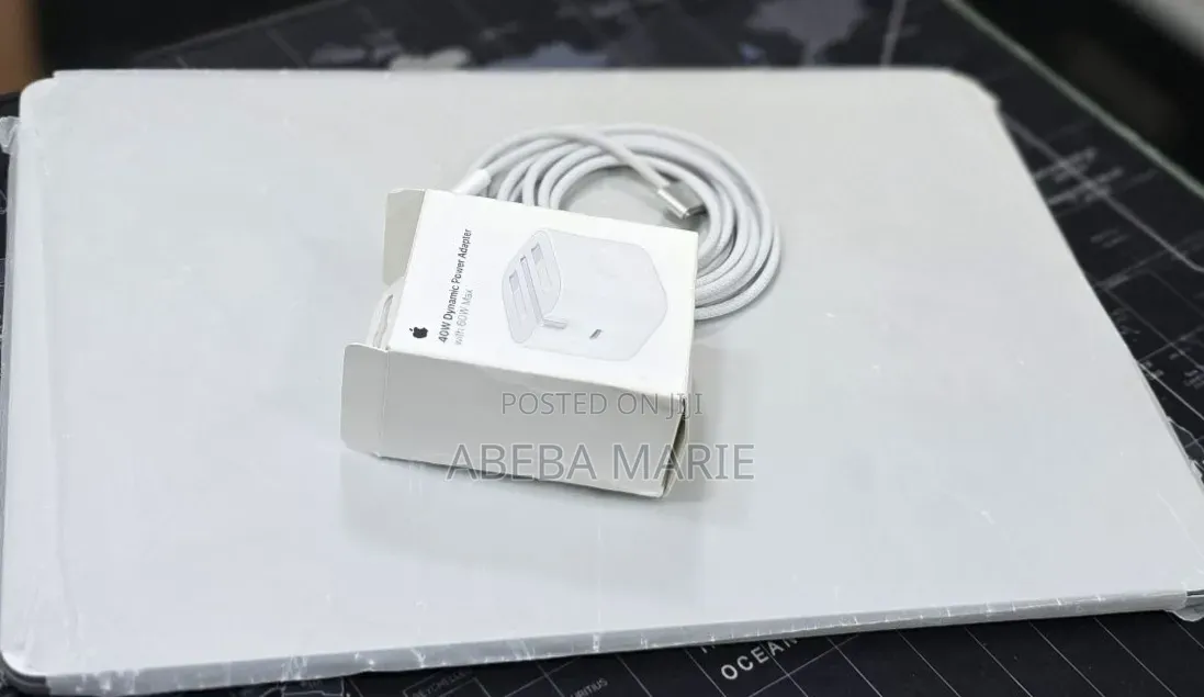 New Laptop Apple MacBook Air 2026 M5 16GB Apple M5 SSD 512GB