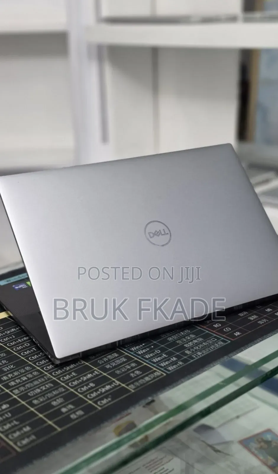 New Laptop Dell Precision 5560 16GB Intel Core i9 SSD 512GB