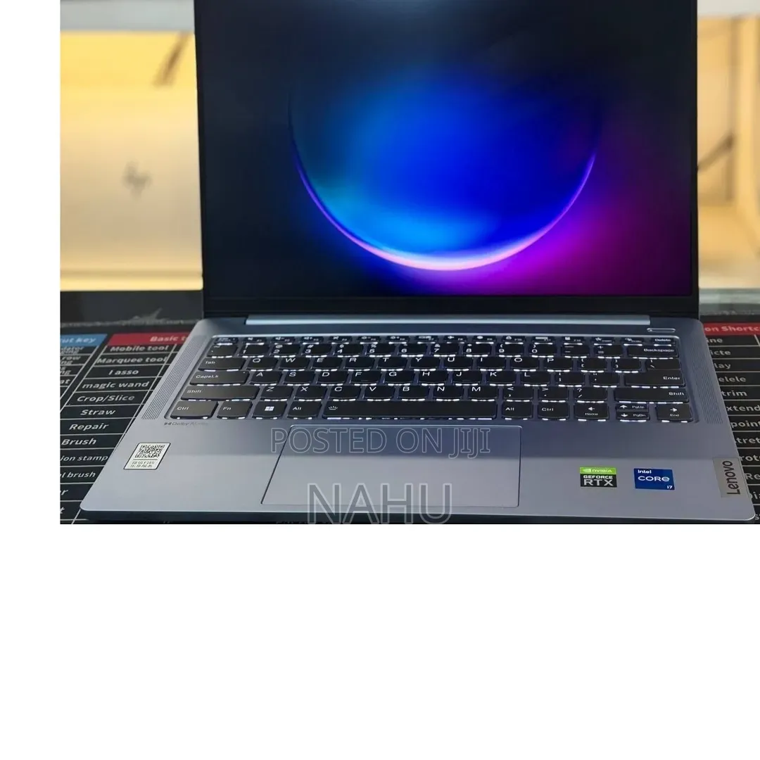 New Laptop Lenovo Ideapad 3 16GB Intel Core i7 SSD 512GB