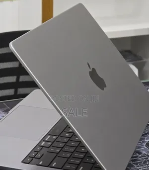 New Laptop Apple MacBook Pro 2023 M3 8GB Apple M3 SSD 512GB