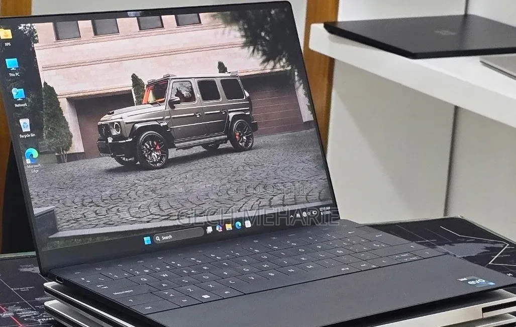 New Laptop Dell XPS 13 16GB Intel Core i7 SSD 512GB