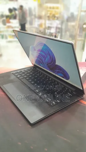 New Laptop Dell XPS 13 8GB Intel Core i5 SSD 256GB