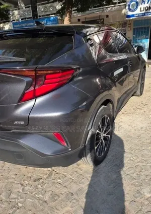 Toyota C-HR 2021 Gray