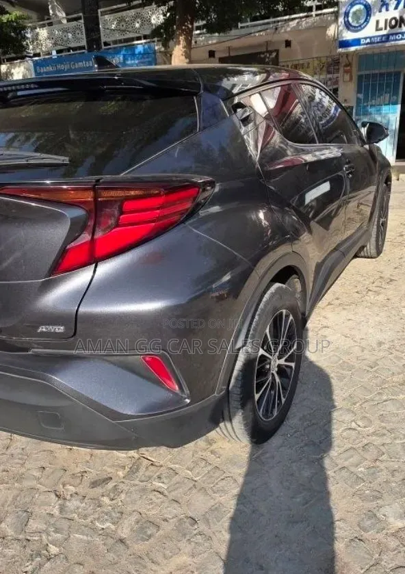 Toyota C-HR 2021 Gray