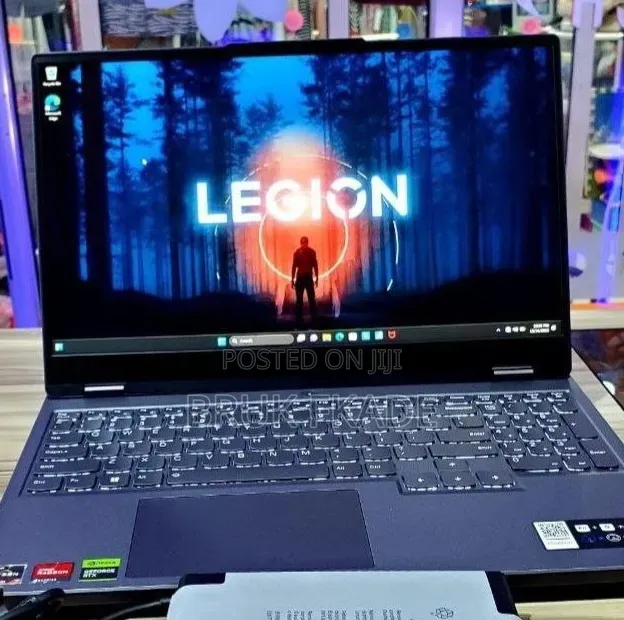 New Laptop Lenovo Legion 5 16GB AMD Ryzen 7 SSD 512GB