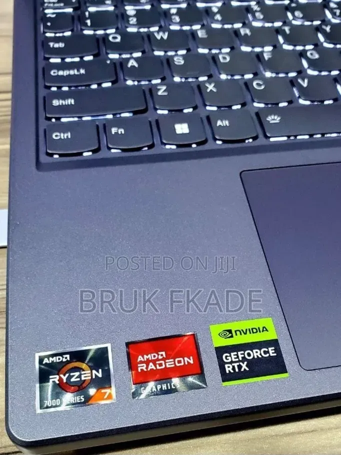New Laptop Lenovo Legion 5 16GB AMD Ryzen 7 SSD 512GB