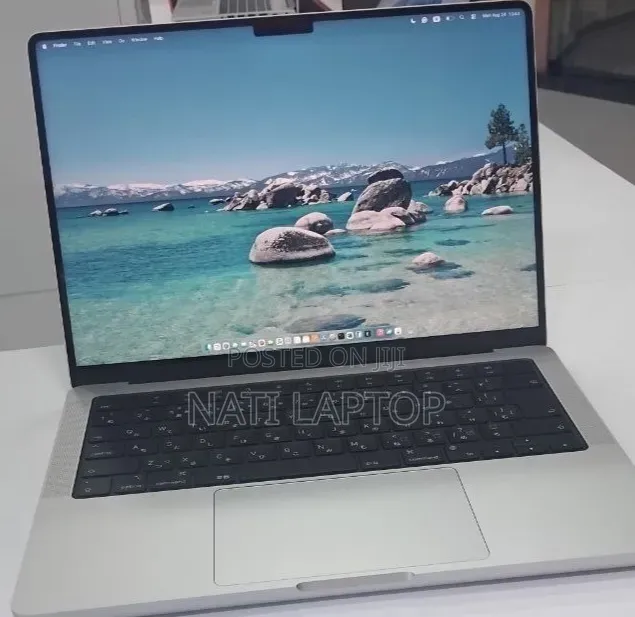 New Laptop Apple MacBook Pro 2024 M4 16GB Apple M4 SSD 512GB