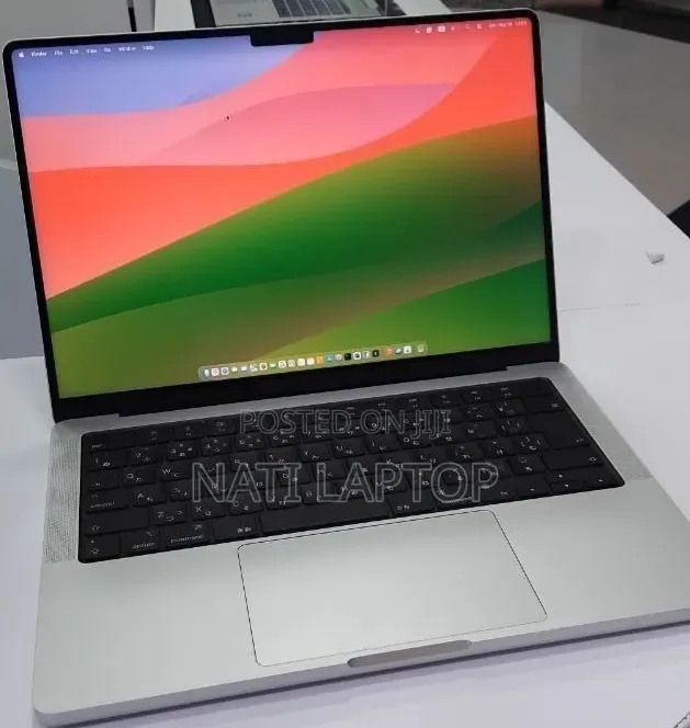 New Laptop Apple MacBook Pro 2024 M4 16GB Apple M4 SSD 512GB