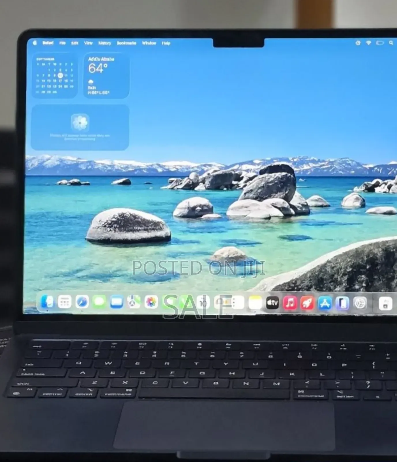 New Laptop Apple MacBook Air 2022 M2 16GB Apple M2 SSD 256GB