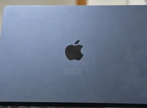 New Laptop Apple MacBook Air 2022 M2 16GB Apple M2 SSD 256GB