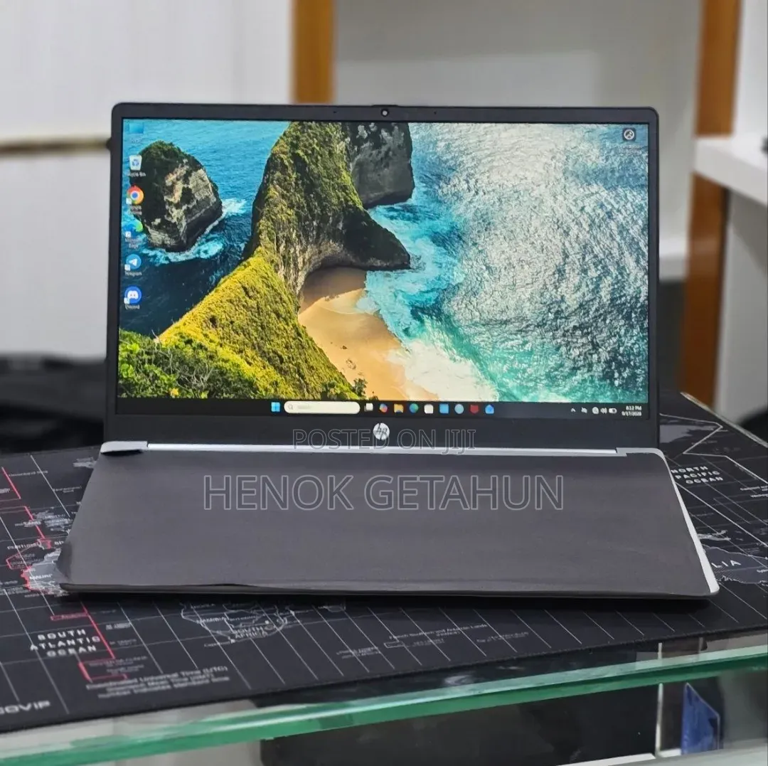 New Laptop HP Stream Notebook 8GB AMD Ryzen 5 SSD 512GB