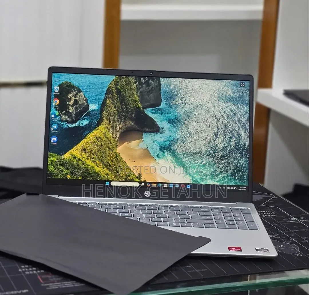 New Laptop HP Stream Notebook 8GB AMD Ryzen 5 SSD 512GB