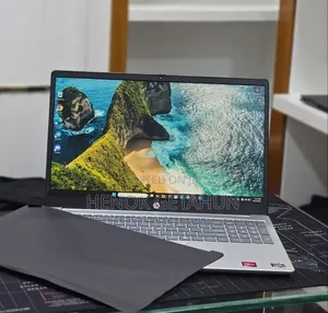 New Laptop HP Stream Notebook 8GB AMD Ryzen 5 SSD 512GB