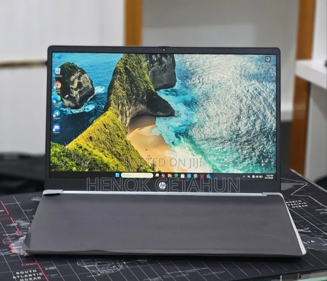 New Laptop HP Stream Notebook 8GB AMD Ryzen 5 SSD 512GB